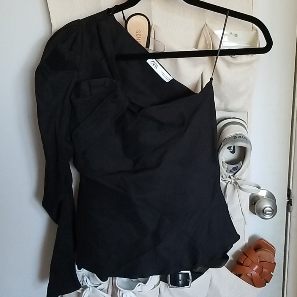 Zara black one sleeve blouse